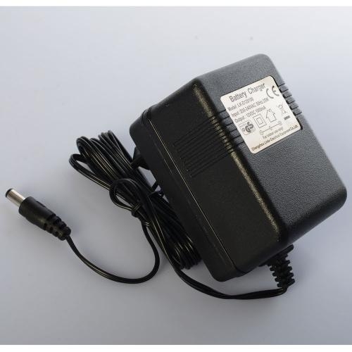 Зарядное устройство 12V 10000mA M 3830-CHARGER к джипу M 3830