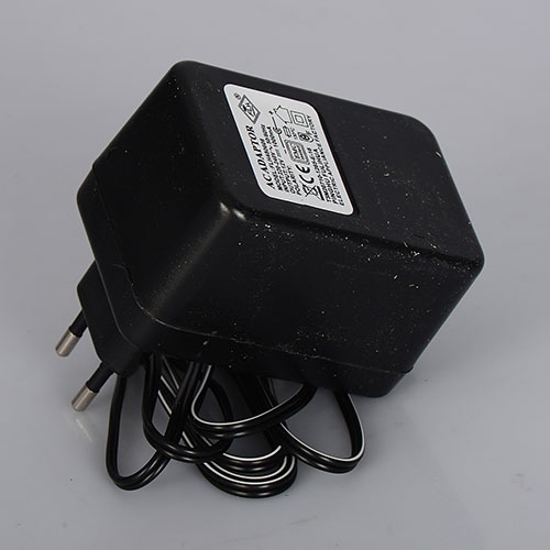 Зарядное устройство CHARGER 12V1000MAH круглый штекер для электромобилей M2398 M2760 M2761