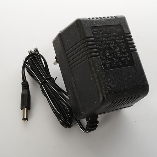 Зарядное устройство M 3595-CHARGER для электромобиля M 3595 12V 1000mA