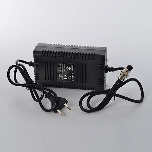 Зарядное устройство 36V 500WCHARGER для квадроциклов 800C 800N