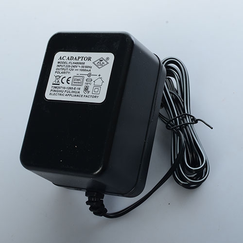 Зарядное устройство 12V 1000mA M 3600-CHARGER для джипа M 3600