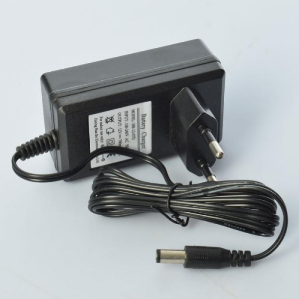 Зарядное устройство 12V 700mA M 3897-CHARGER для мотоцикла M 3897