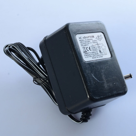 фото Зарядное устройство 12V 1000mA M 3998-CHARGER для электромобиля M 3998