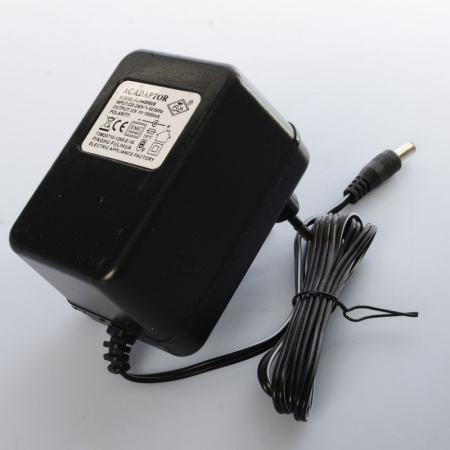 фото Зарядное устройство 12V 1000mA M 3984-CHARGER для джипа М 3984