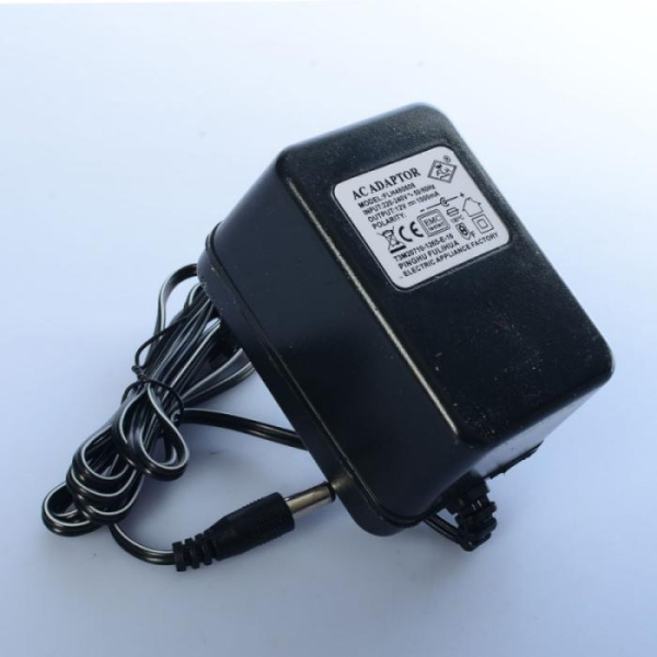 Зарядное устройство 12V 1000mA M 4050-CHARGER для машины M 4050
