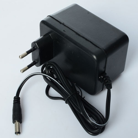 фото Зарядное устройство 12V 1000mA M 3672-CHARGER для электромобиля M 3672