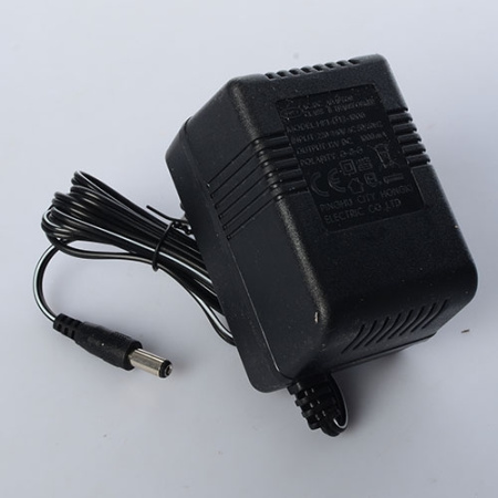фото Зарядное устройство 12V 1000mA M 3662-CHARGER для электромобиля M 3662