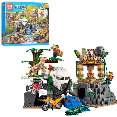 фото Конструктор для детей 02061 база транспорт (870 деталей)