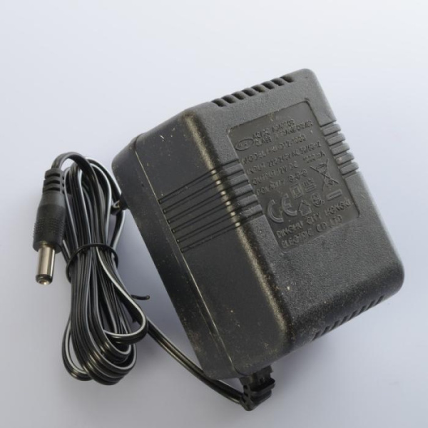 Зарядное устройство 12V 1000mA M 4077-CHARGER для джипа M 4077