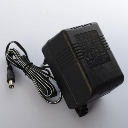 фото Зарядное устройство 12V 1000mA M 3673-CHARGER для джипа M 3673