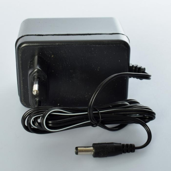 Зарядное устройство 12V 1000mA M 4010-CHARGER для электромобиля M 4010