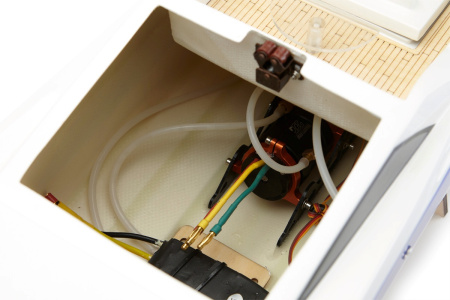 фото Яхта моторная р/у TFL Princess 960мм ARTR